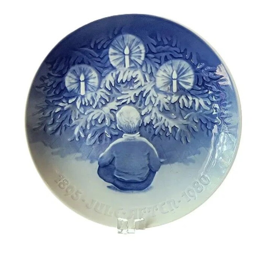 Bing & Grondahl Copenhagen Porcelain Plate 'Happiness over the Yule Tree' - 1980